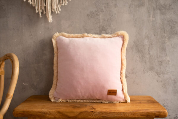 poduszka dekoracyjna welurowa rozowa